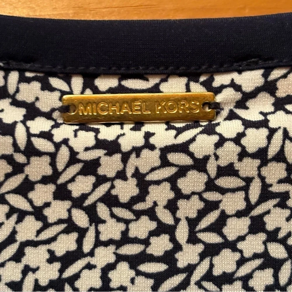 Michael Kors excellent preowned